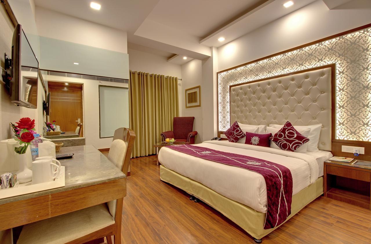 Hotel Swaran Palace Delhi  Eksteriør bilde