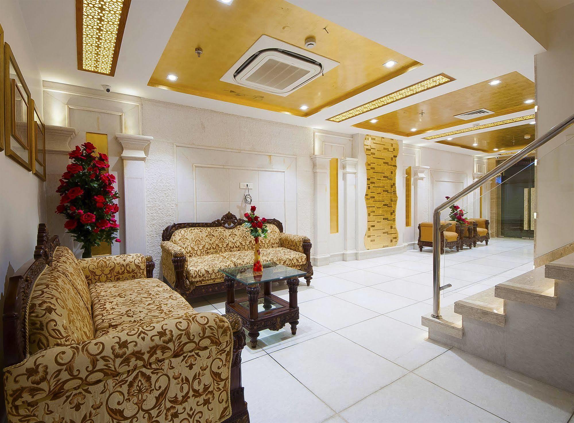 Hotel Swaran Palace Delhi  Eksteriør bilde