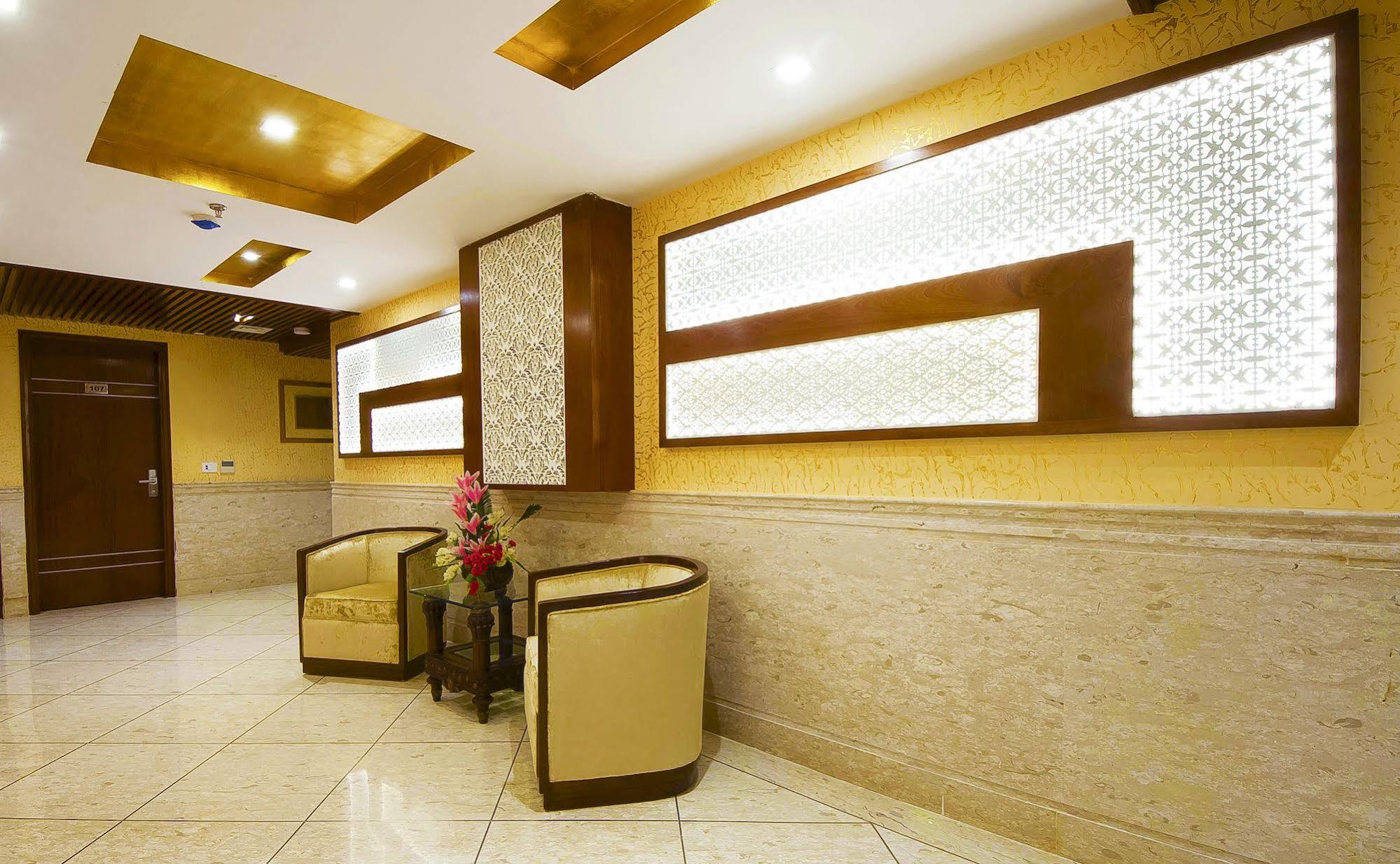 Hotel Swaran Palace Delhi  Eksteriør bilde